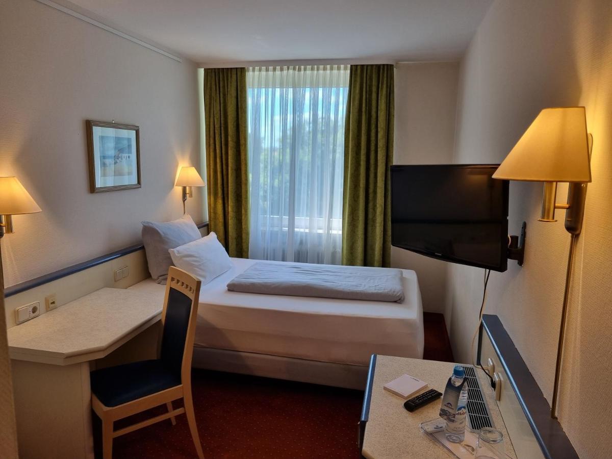 Myminga13 - & Serviced 3* Munich